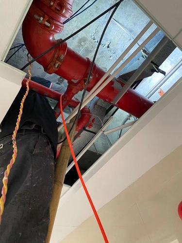 防水：阳台渗漏严重，如何提高阳台防水和密封施工效果？