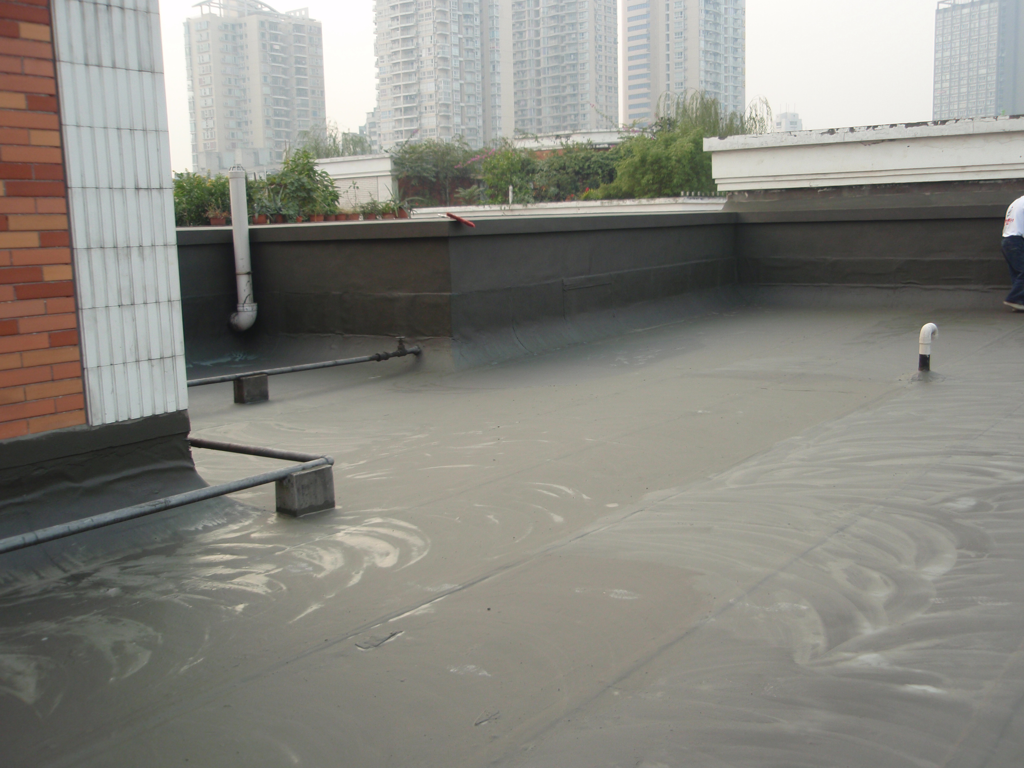 屋面防水施工方案的施工流程_屋面工程防水等级_屋面防水工程施工技术准备